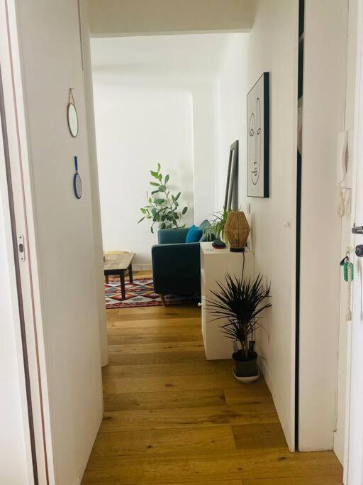 Paris - Appartement Cosy - Tour Eiffel A Pied Esterno foto